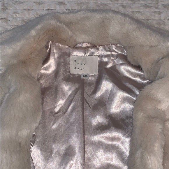 Faux Fur Coat - Picture 3 of 4